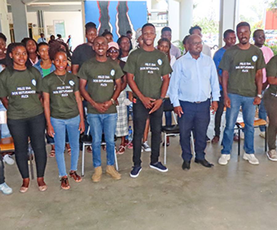 Director apela a participação activa dos estudantes para o desenvolvimento FLCS